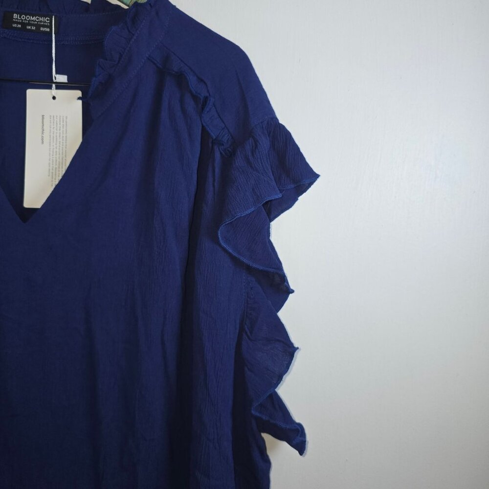 Bloomchic Crepe Feel, Straight Cut, Sleeveless-Ruffle Sleeve V-Neck, US 28, NWT - Picture 2 of 6